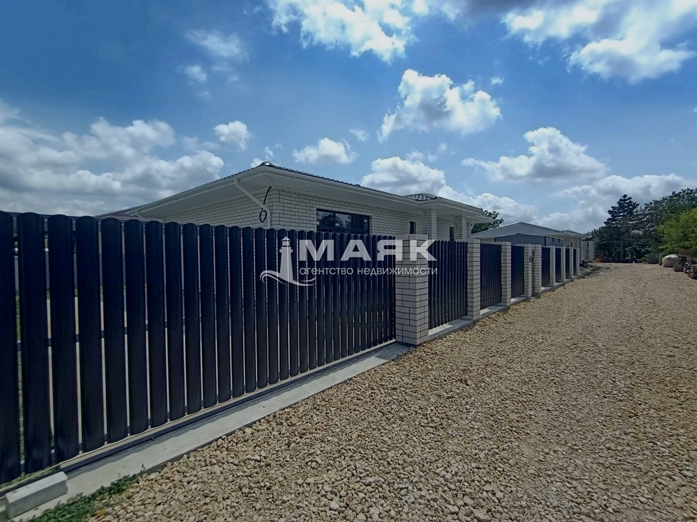 Дом 90 кв.м на участке 4 сот