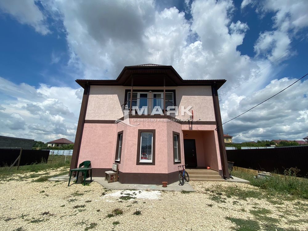 Дом 145 кв.м на участке 10 сот