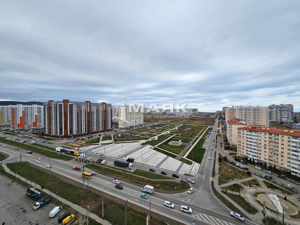 3-к. квартира 87.73 кв.м, 8/18