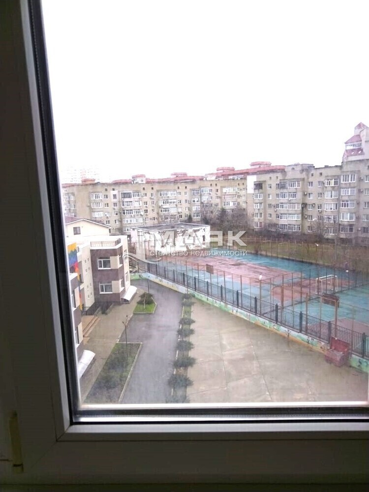 1-к. квартира 54 кв.м, 5/20