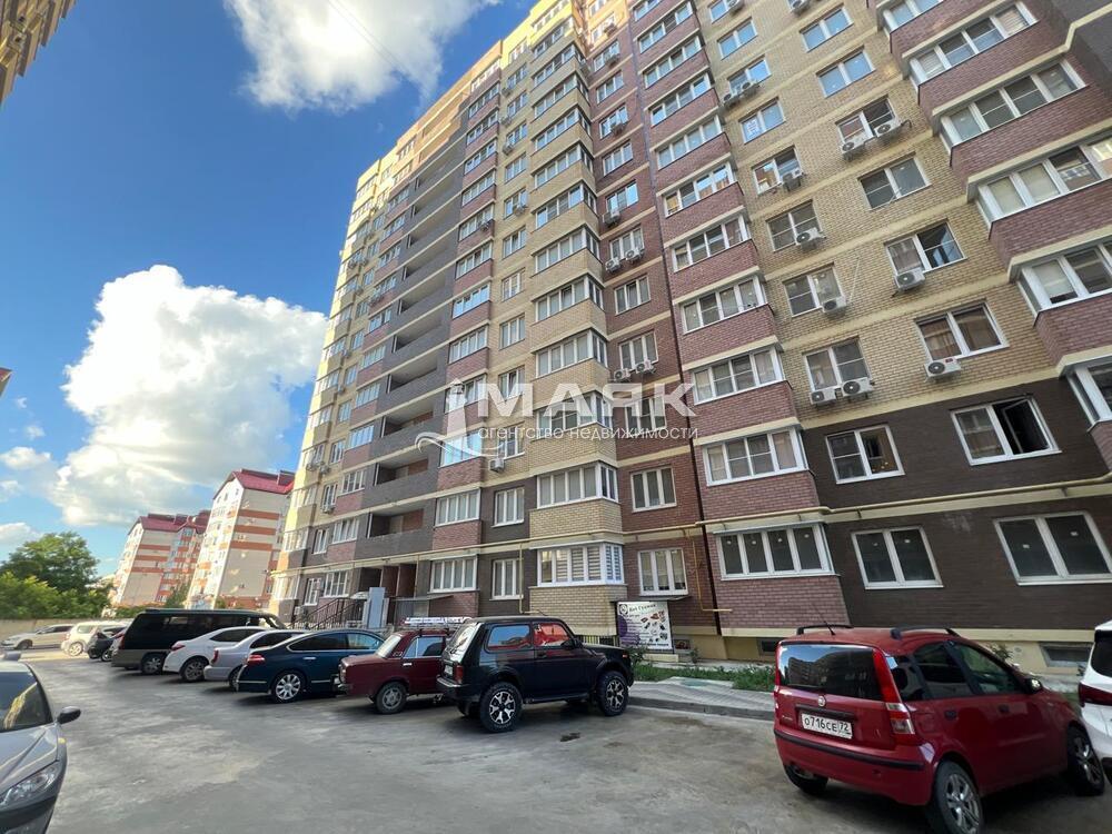 1-к. квартира 37 кв.м, 13/13