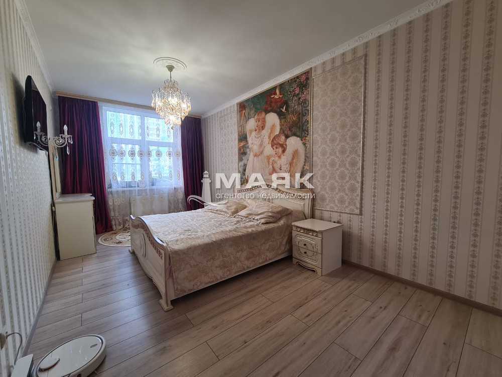 1-к. квартира 42.1 кв.м, 1/14