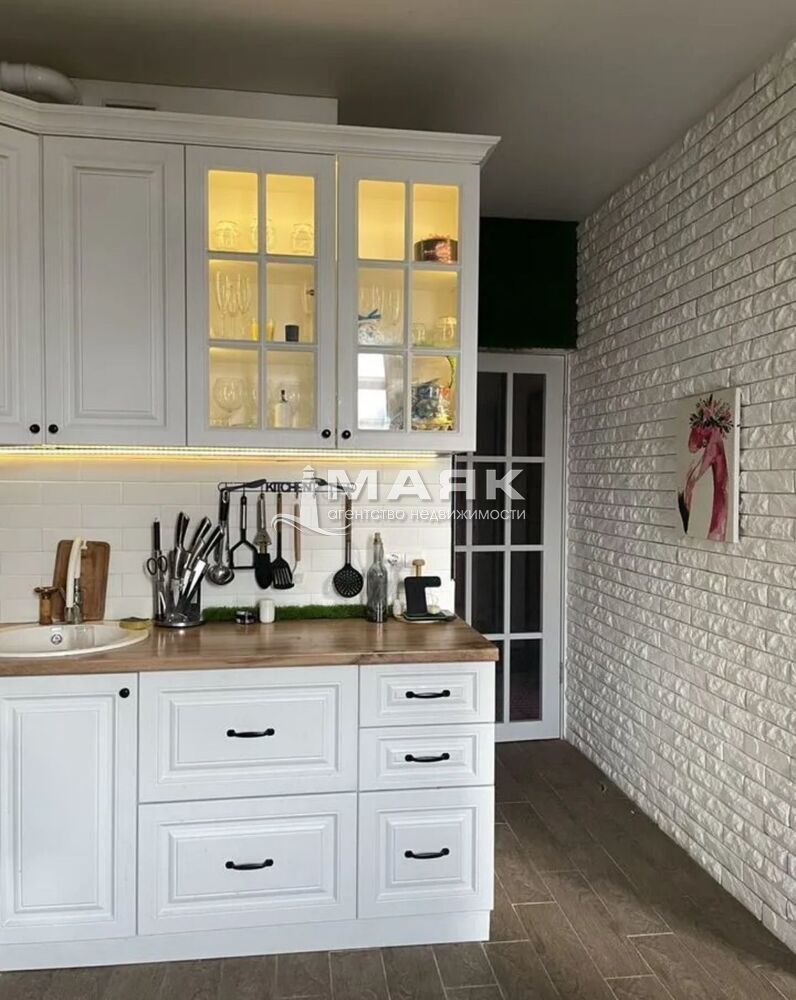 1-к. квартира 43.6 кв.м, 9/9