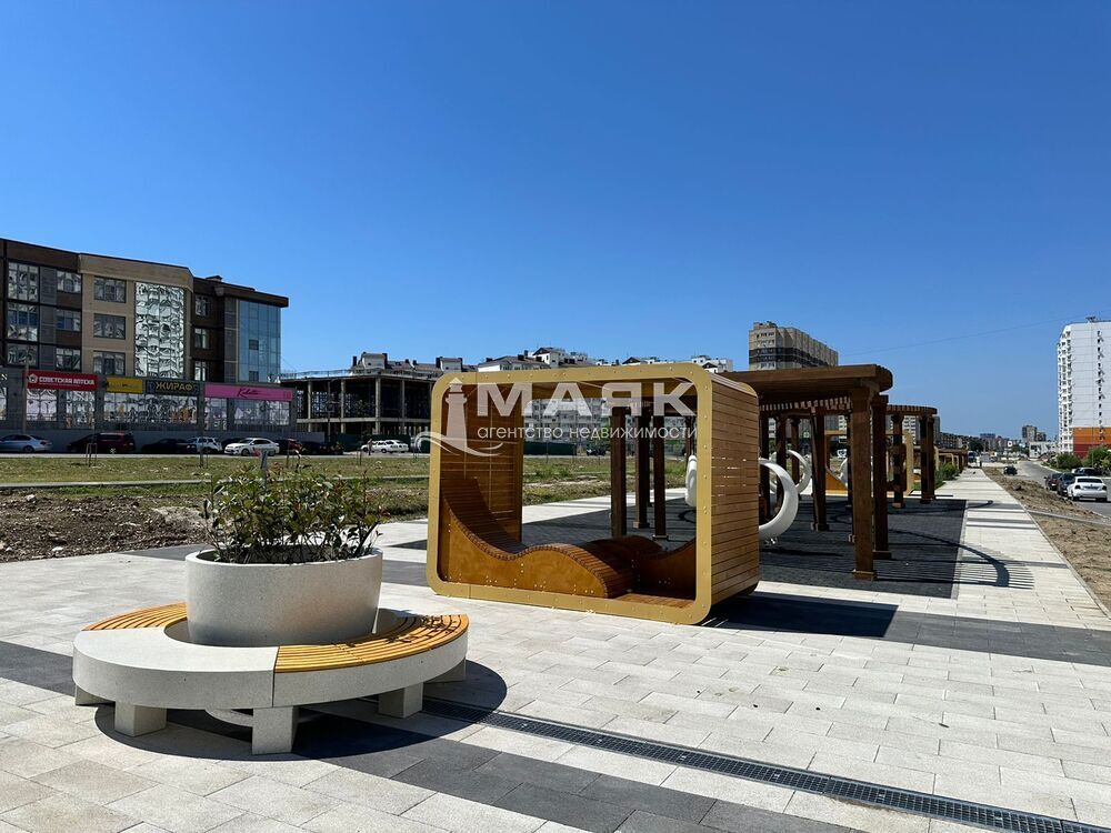 1-к. квартира 42 кв.м, 14/16