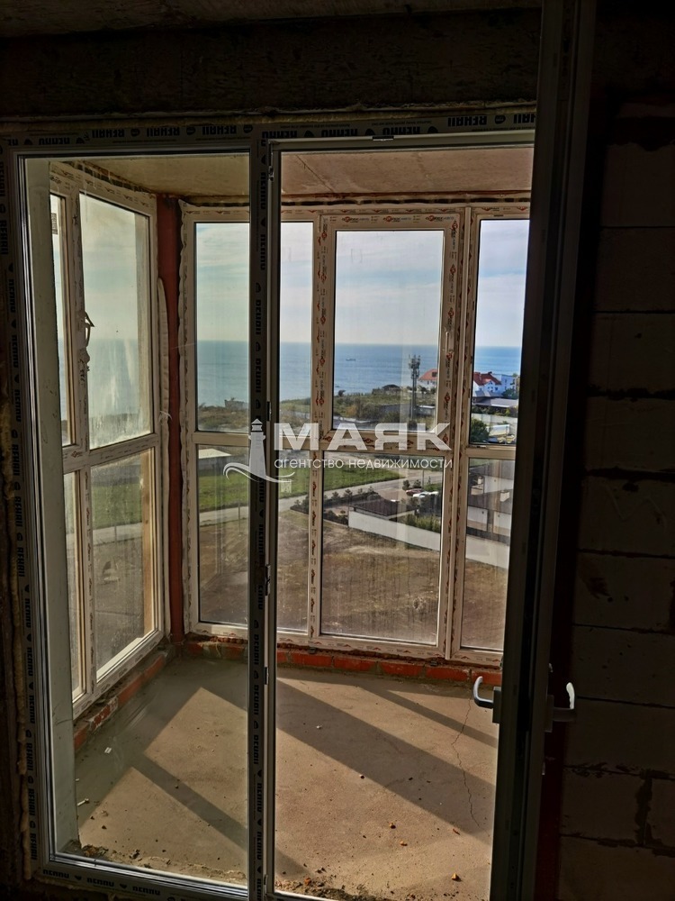 2-к. квартира 65 кв.м, 5/6