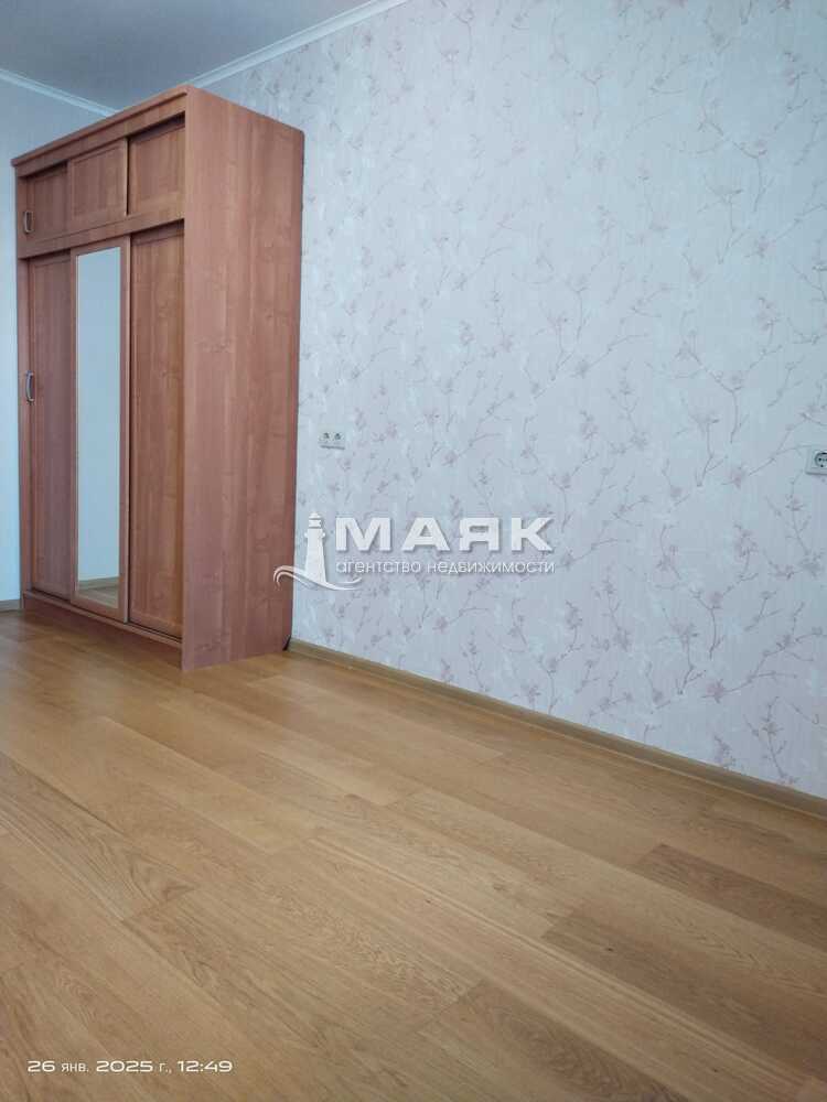 2-к. квартира 66 кв.м, 4/17