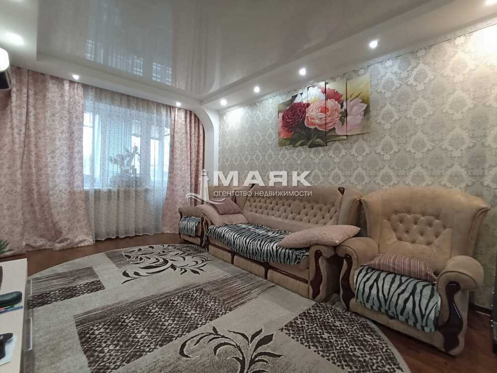 3-к. квартира 62.3 кв.м, 1/5