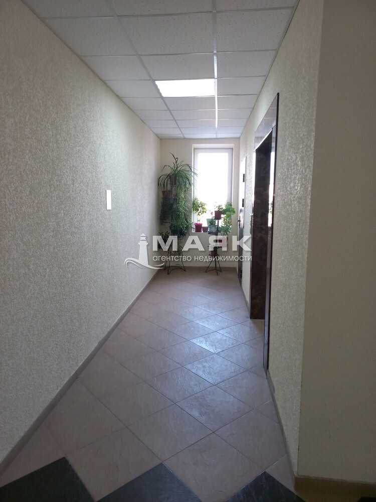 1-к. квартира 46 кв.м, 3/6