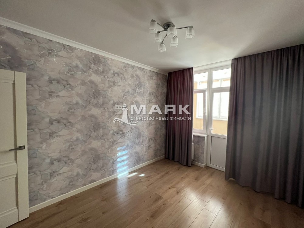 2-к. квартира 70.8 кв.м, 2/14