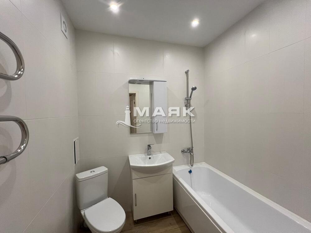 1-к. квартира 40 кв.м, 12/13