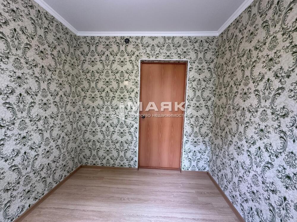 3-к. квартира 43.7 кв.м, 2/2