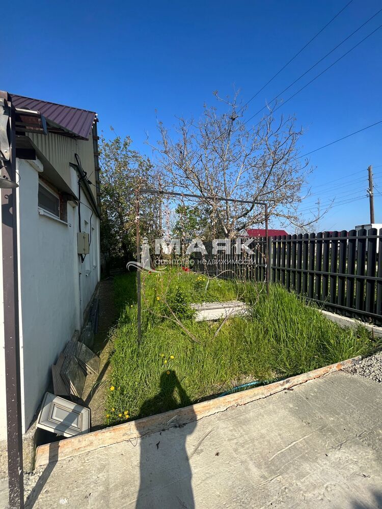 Дом 40 кв.м на участке 15 сот