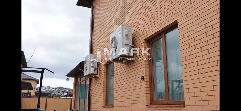 Дом 308 кв.м на участке 6.7 сот