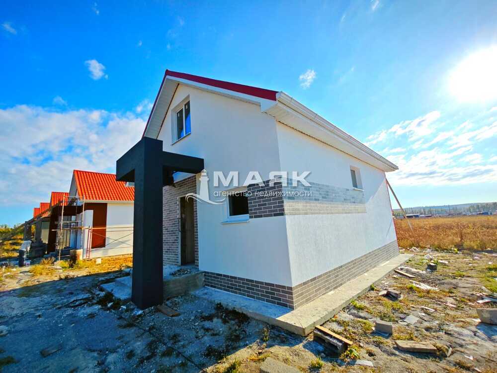 Дом 85 кв.м на участке 3 сот