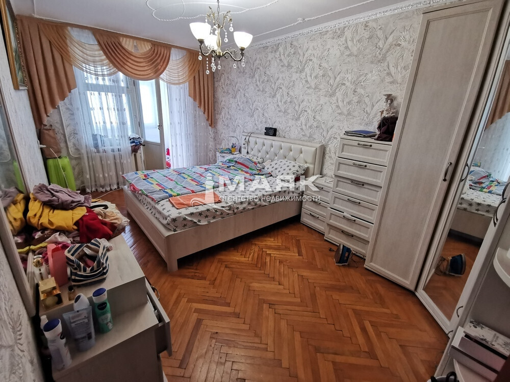 3-к. квартира 77 кв.м, 3/5