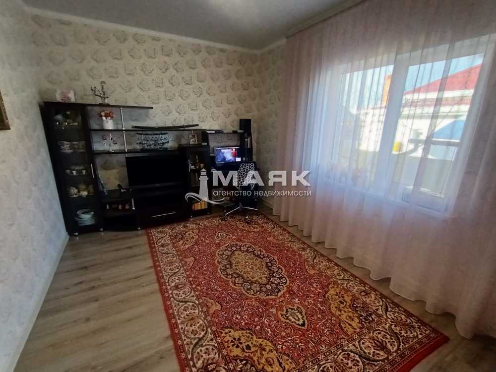 Дом 171 кв.м на участке 6.3 сот