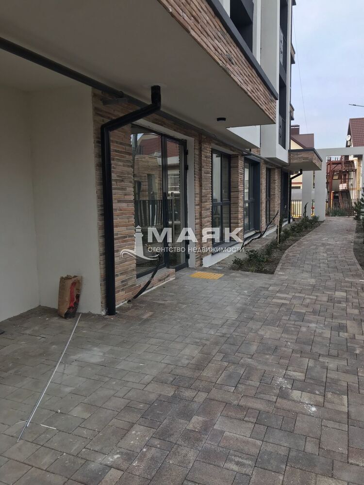 1-к. квартира 42.4 кв.м, 2/4