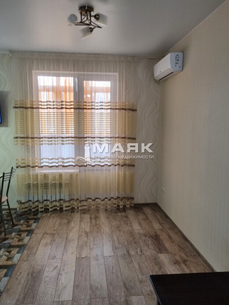 1-к. квартира 35 кв.м, 1/8