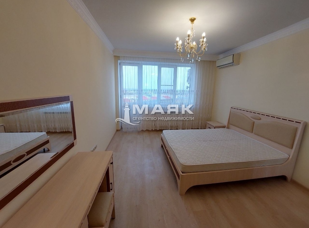 3-к. квартира 94 кв.м, 5/5