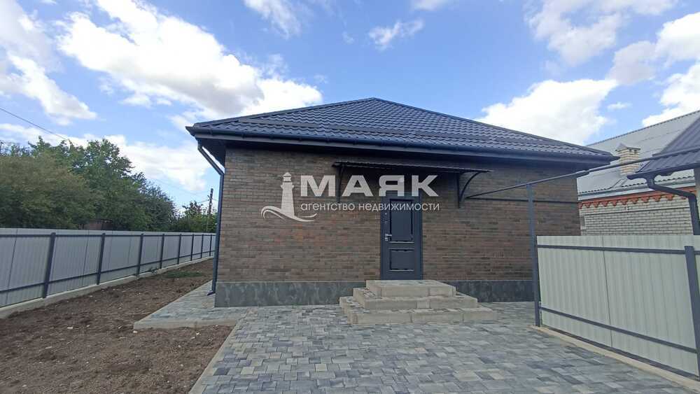 Дом 93.8 кв.м на участке 5.8 сот