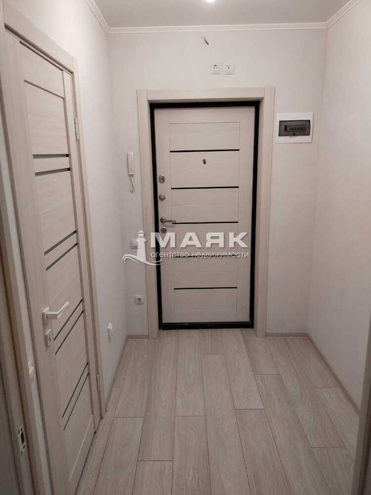 Студия 27 кв.м, 5/20