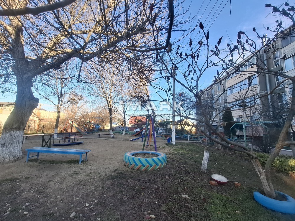 2-к. квартира 44.2 кв.м, 2/2