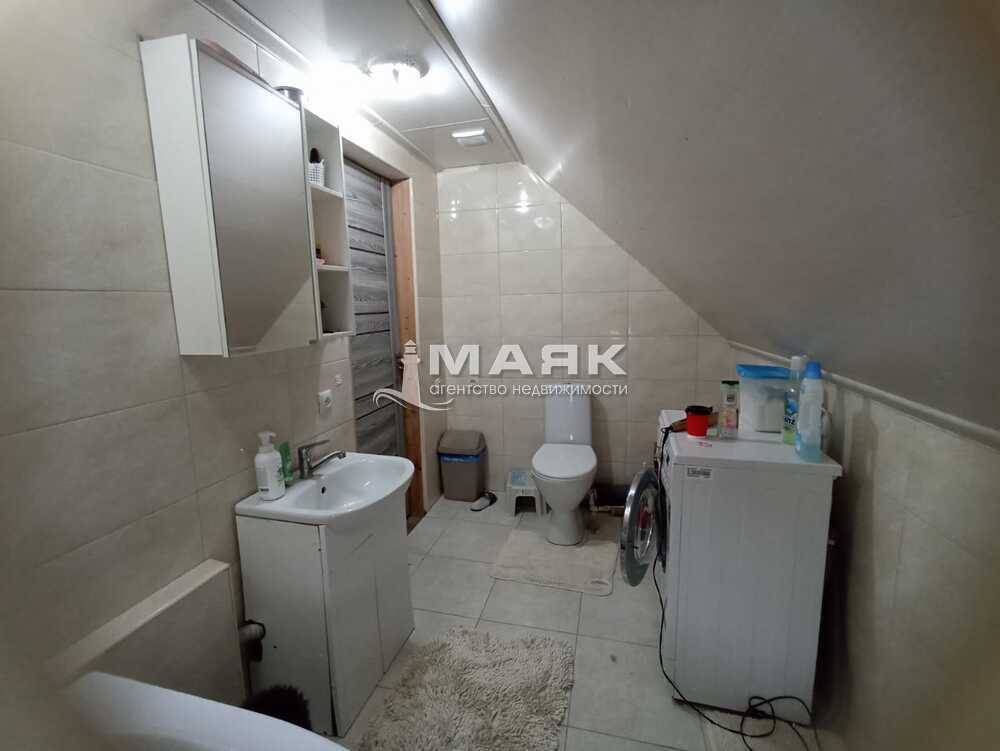 Дом 192.2 кв.м на участке 7.5 сот