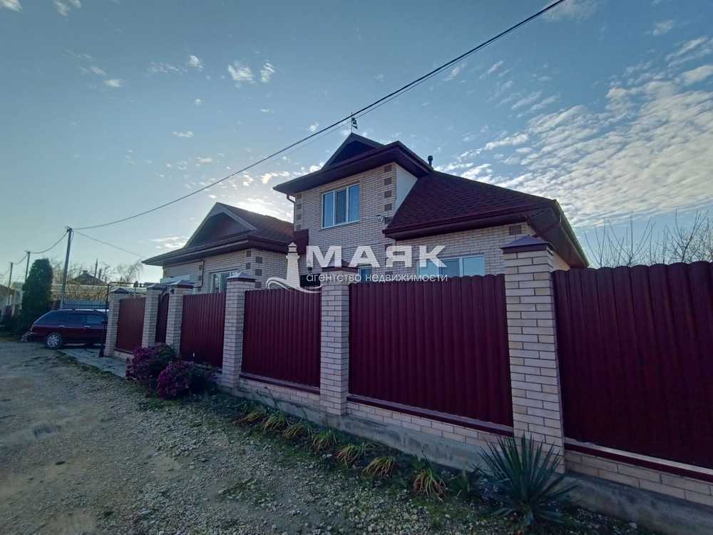 Дом 171 кв.м на участке 6.3 сот