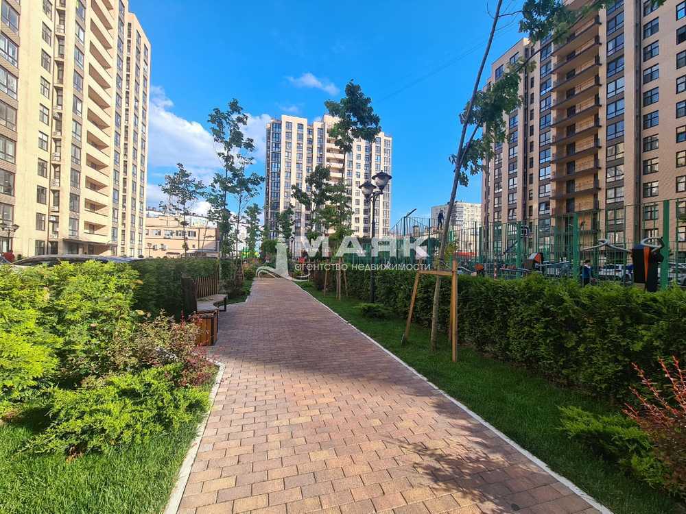 3-к. квартира 96.1 кв.м, 8/14