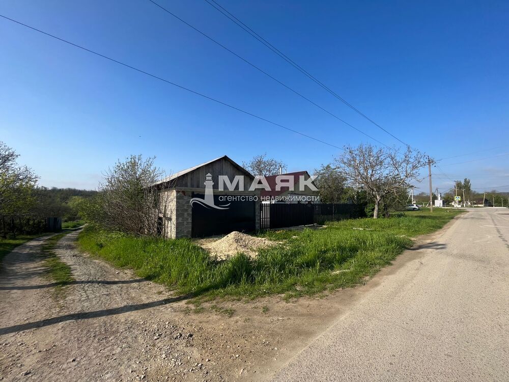 Дом 40 кв.м на участке 15 сот