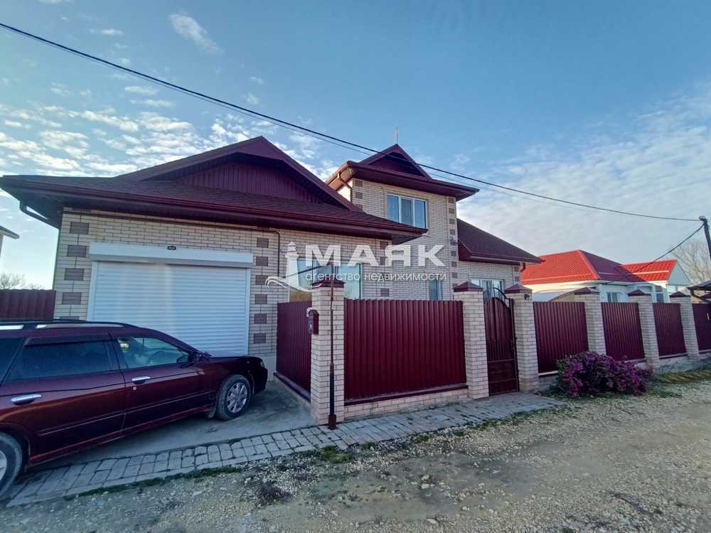 Дом 171 кв.м на участке 6.3 сот