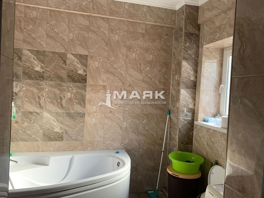 Дом 142.6 кв.м на участке 6 сот