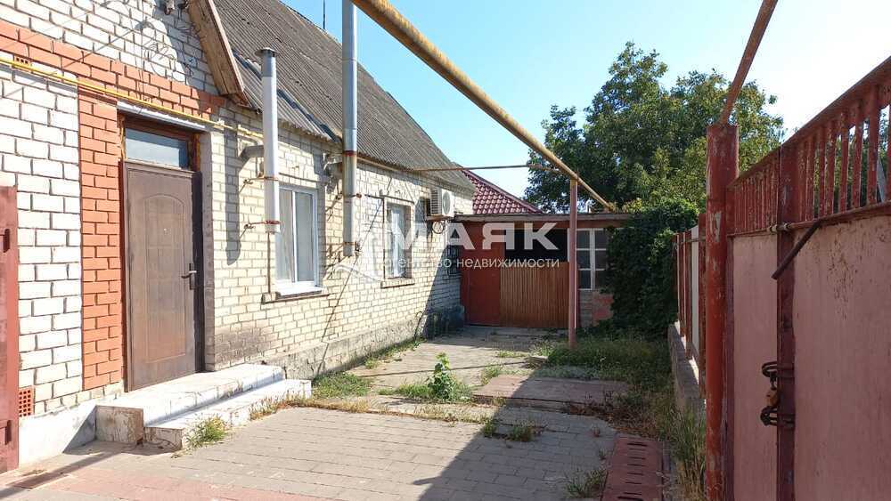 Дом 75 кв.м на участке 1 сот