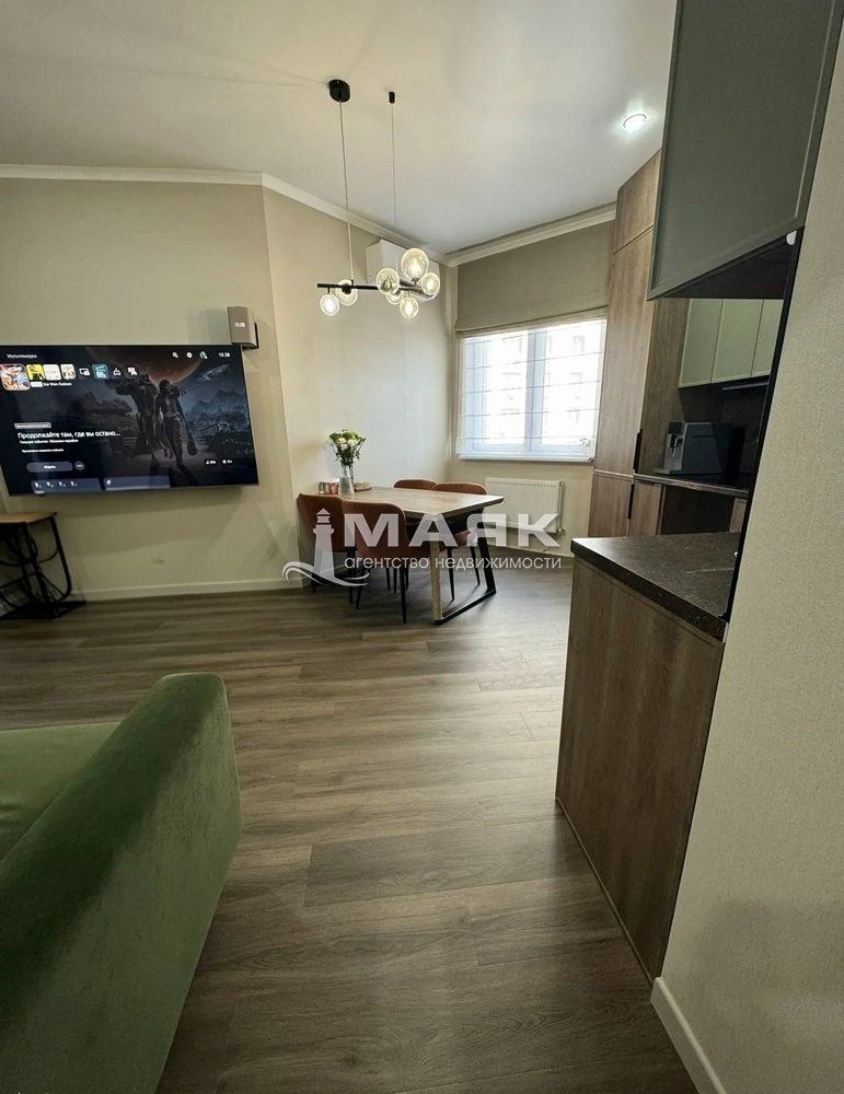 2-к. квартира 61 кв.м, 6/15