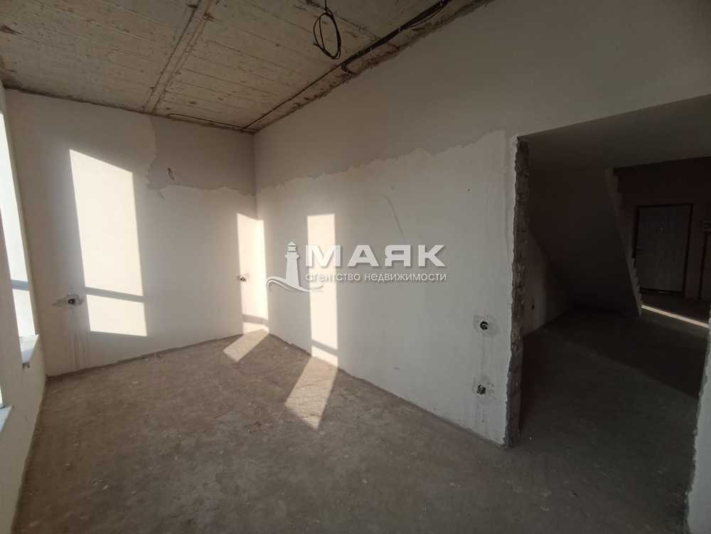 Дом 192 кв.м на участке 4.7 сот