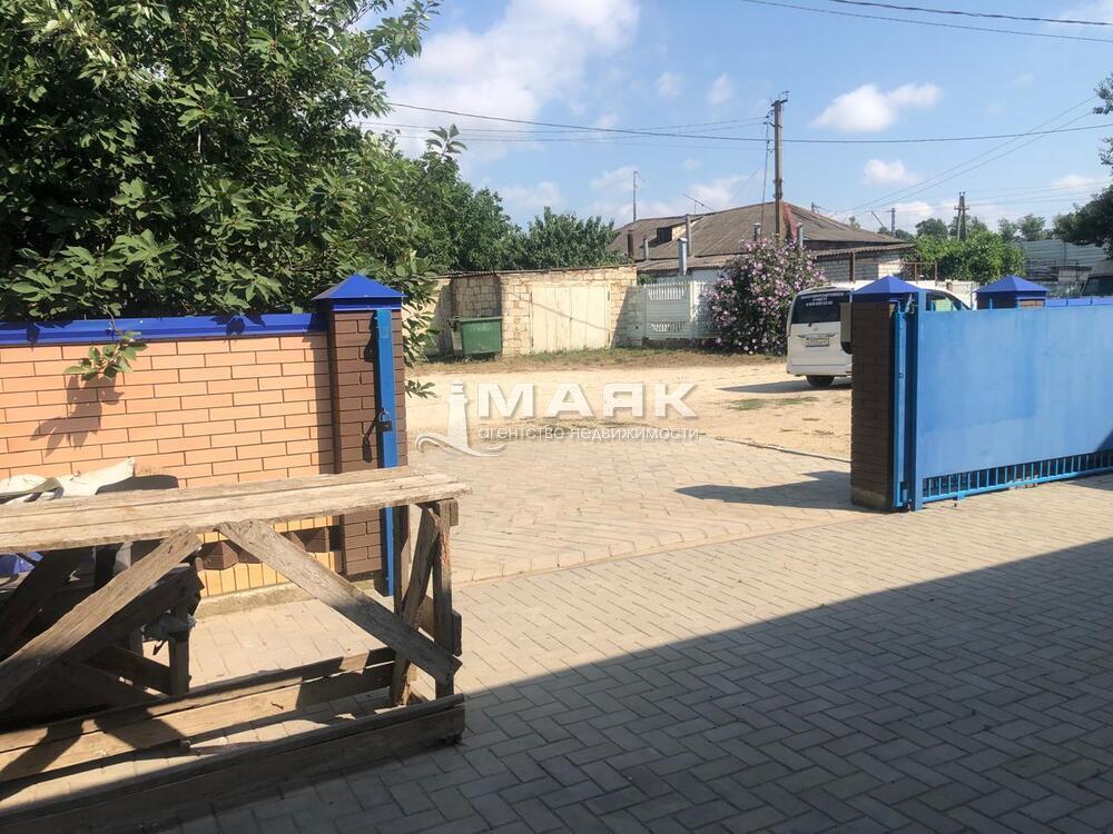 Дом 206 кв.м на участке 17 сот