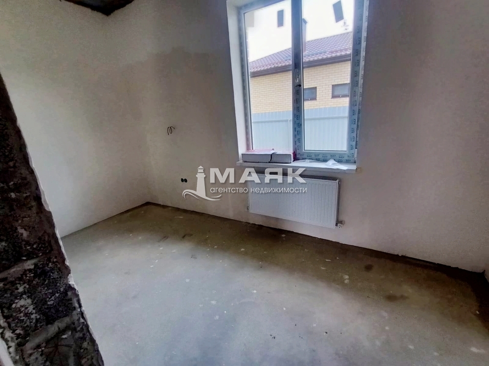 Дом 90 кв.м на участке 4 сот