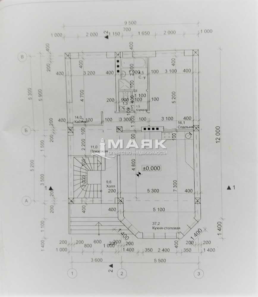 Дом 200 кв.м на участке 6 сот