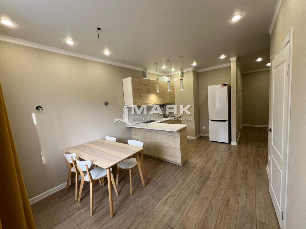 1-к. квартира 51 кв.м, 1/3