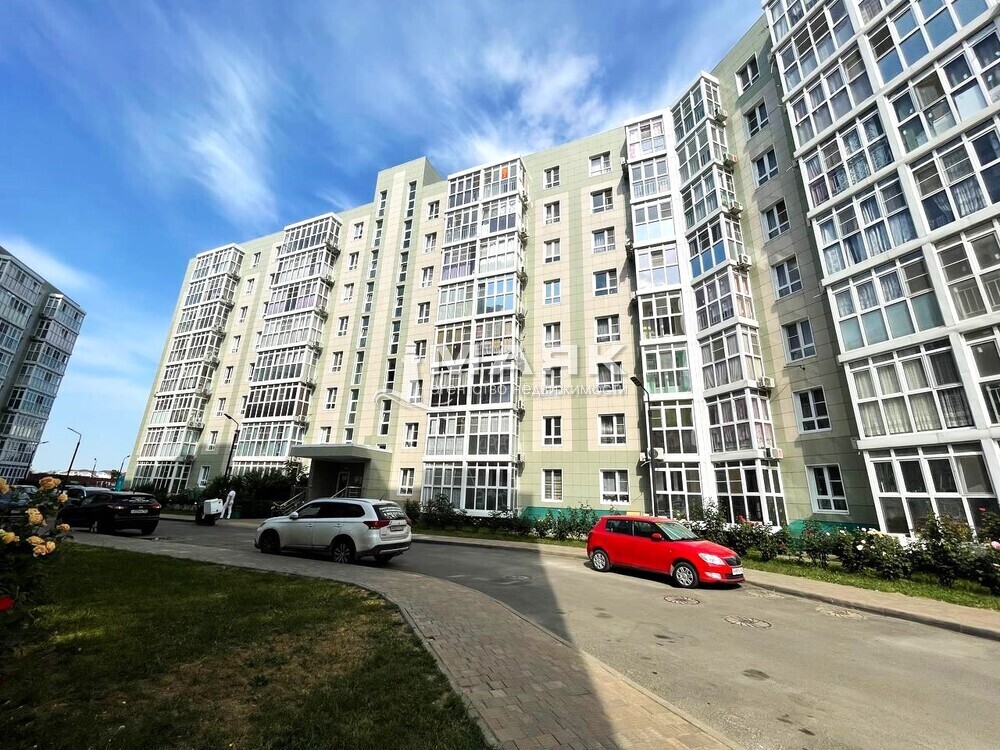 1-к. квартира 37.2 кв.м, 8/8