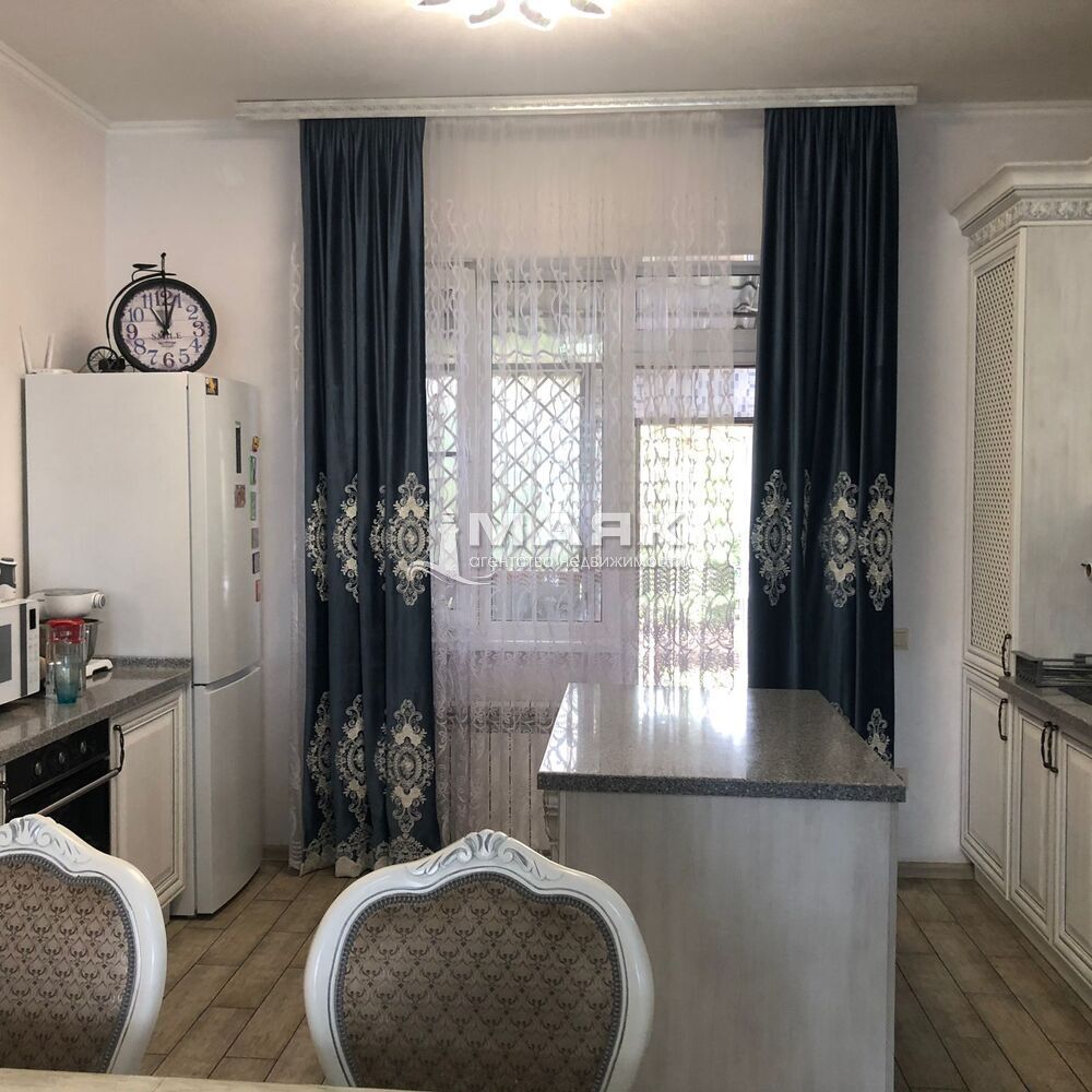 Дом 123.2 кв.м на участке 6.86 сот