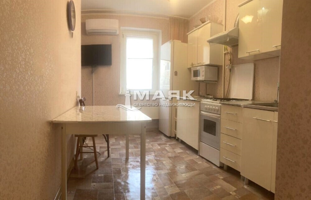 2-к. квартира 55.3 кв.м, 2/10