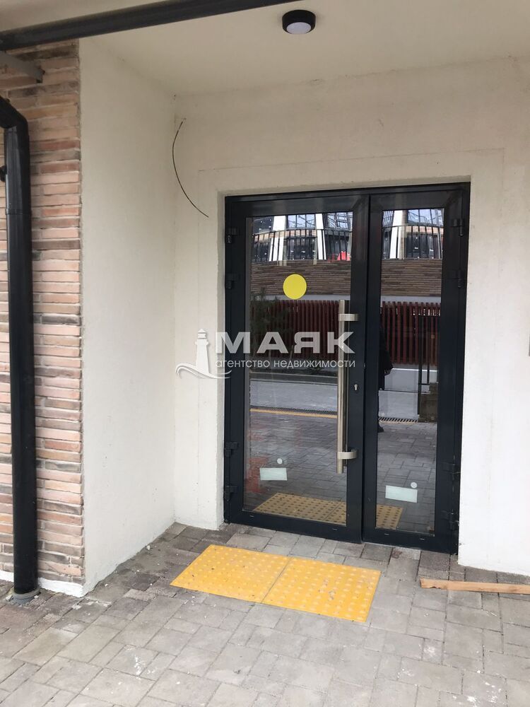 1-к. квартира 42.4 кв.м, 2/4