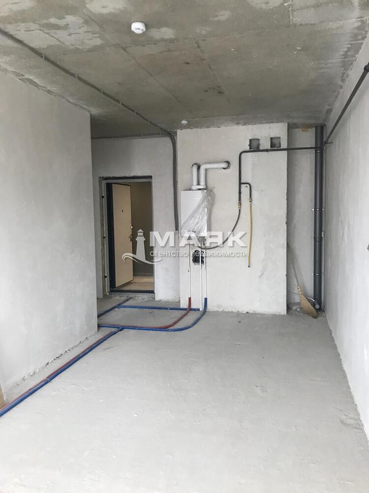 1-к. квартира 42.4 кв.м, 2/4