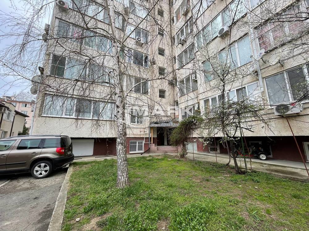 1-к. квартира 41.5 кв.м, 1/7