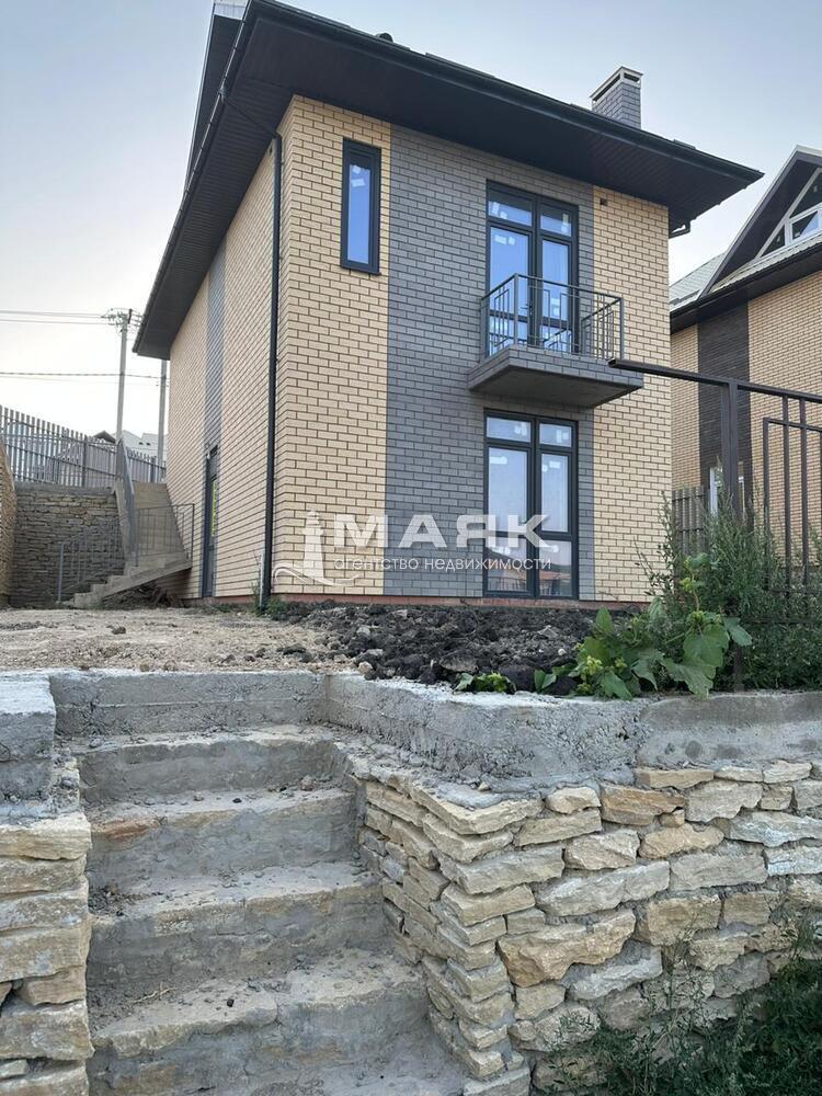 Дом 142.9 кв.м на участке 4.3 сот