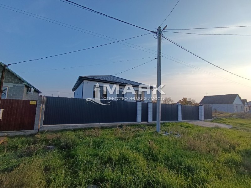 Дом 100 кв.м на участке 6.5 сот