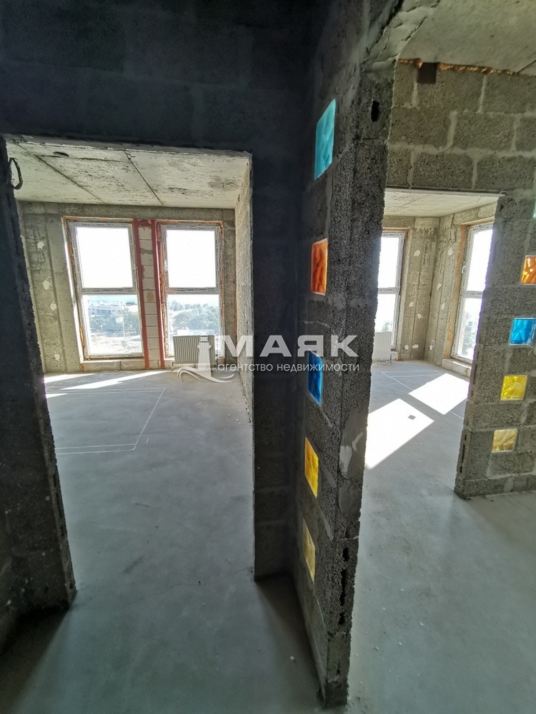 2-к. квартира 65 кв.м, 5/6