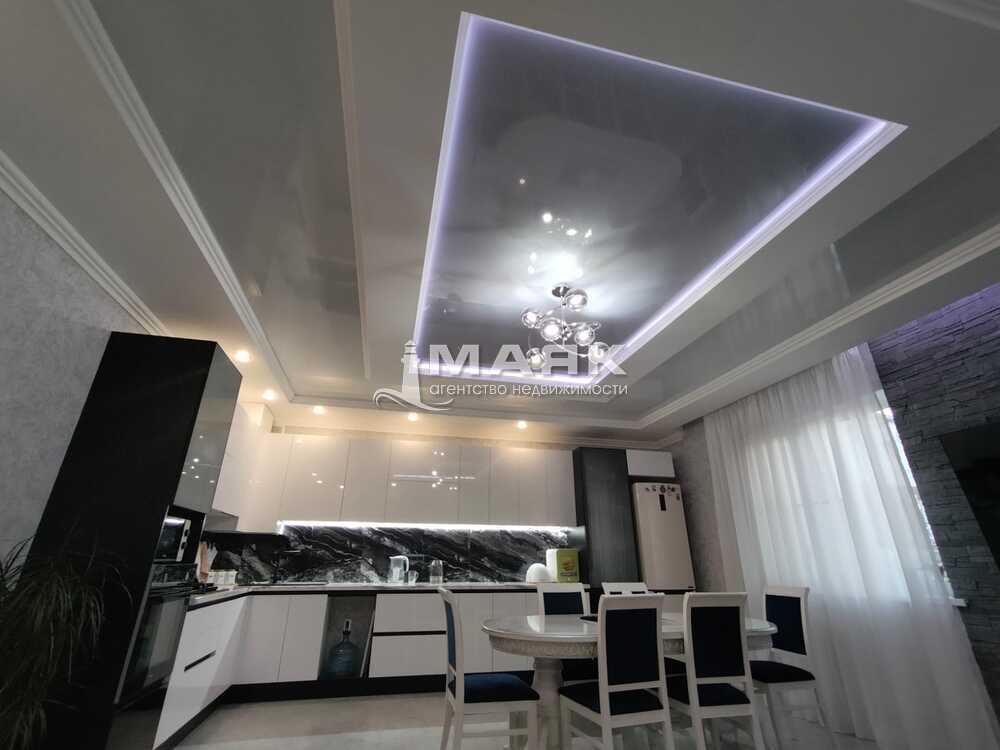 Дом 88.1 кв.м на участке 4.4 сот