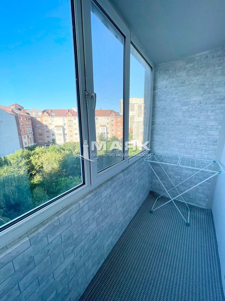 3-к. квартира 110.7 кв.м, 6/8